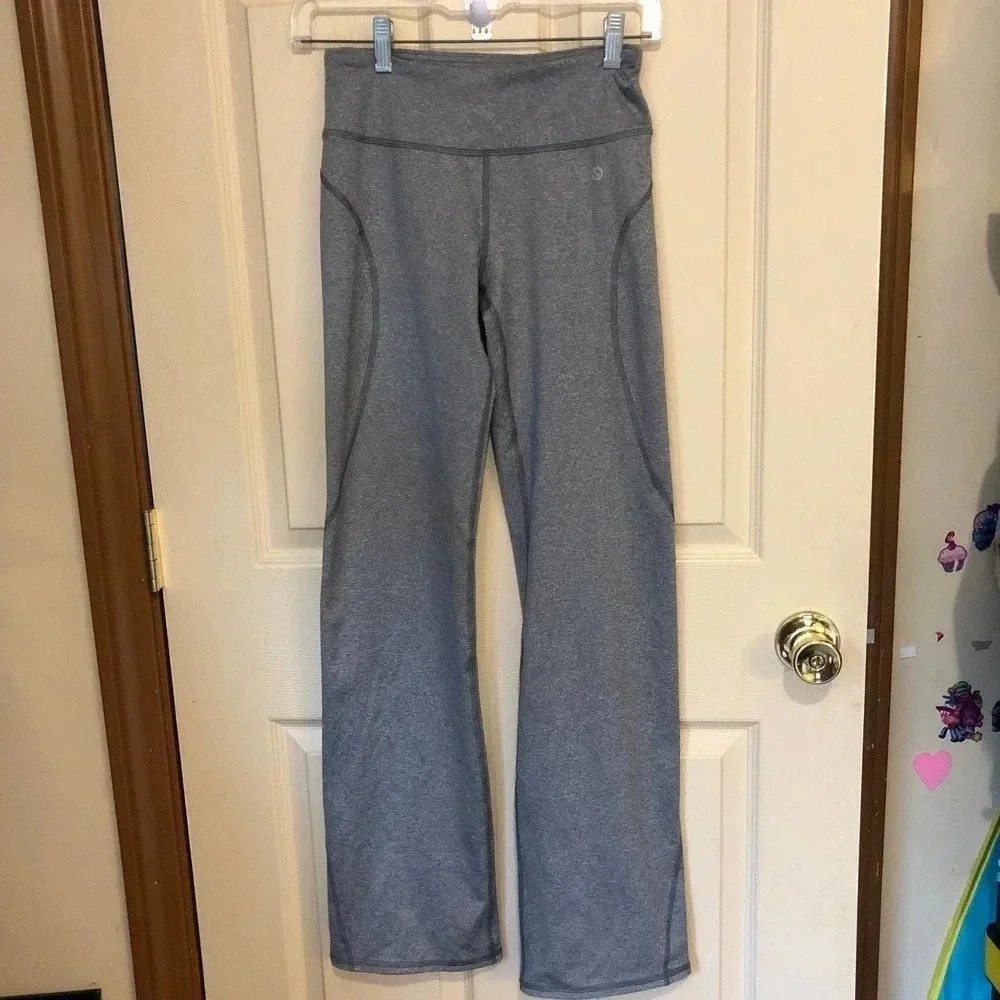 Shape Nylon blend Yoga pants women Size XS